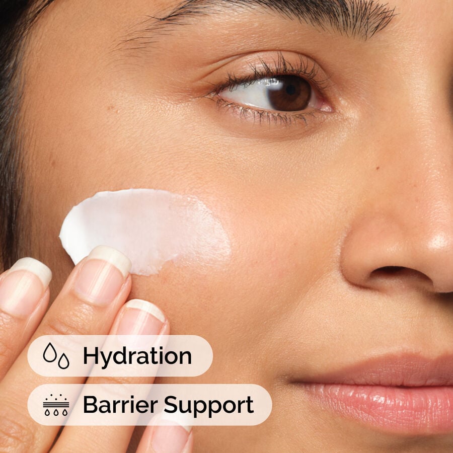 natural-moisturizing-factors-ha-k7 ord-natural-moisturizing-factors-ha-model-application-with-benefits.jpg